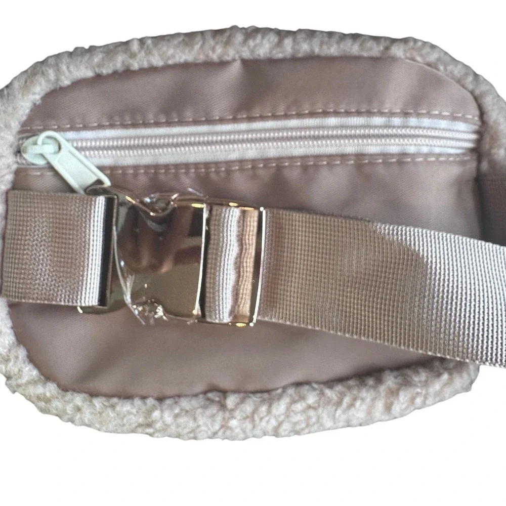 NEW Boutique Sherpa Teddy Fanny Pack Cream Crossbody Bag Zip Closure